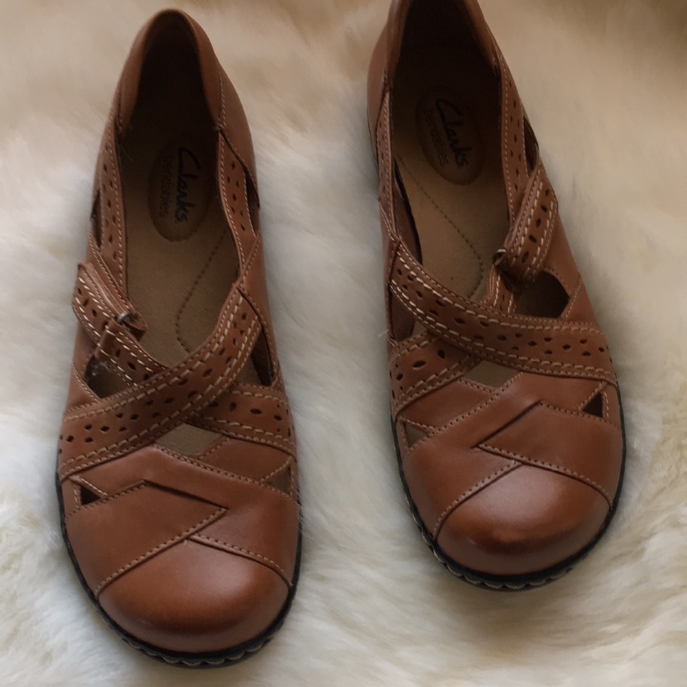 Clark’s Women Shoes Size 8